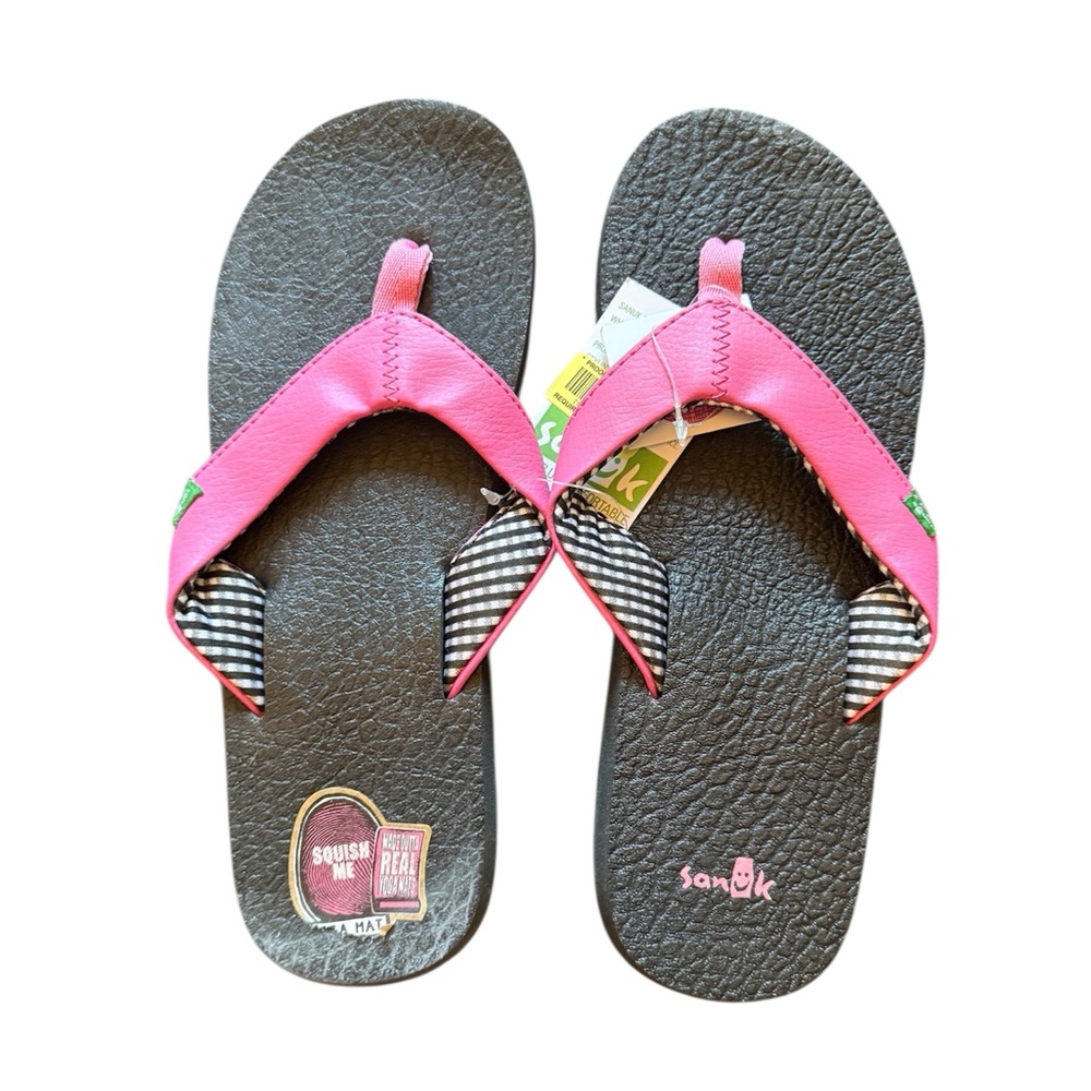 NWT Sanuk Pink Flip Flops - Sz 8